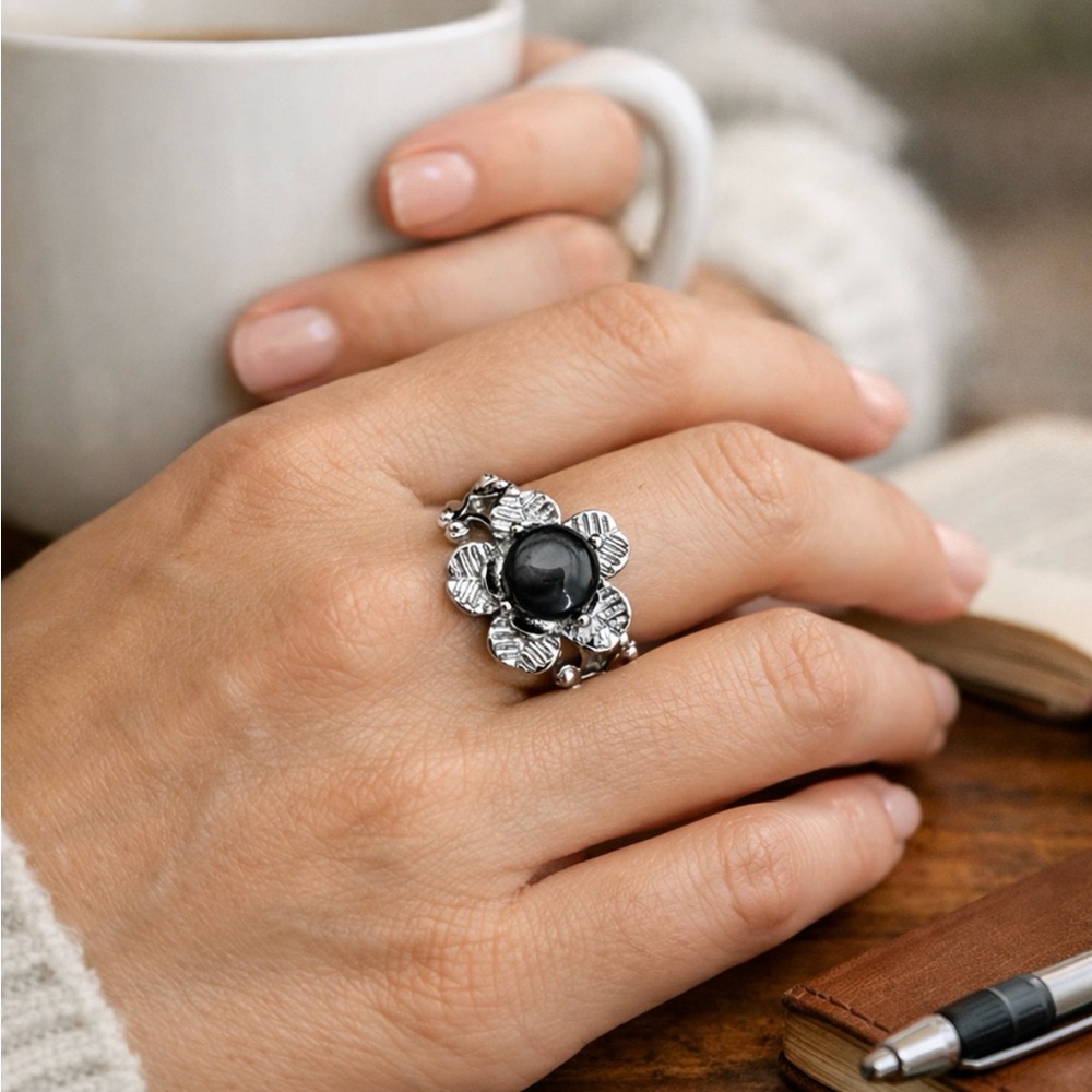 🔥Sale🔥Hypersthene flower adjustable ring on detailed silver tone copper